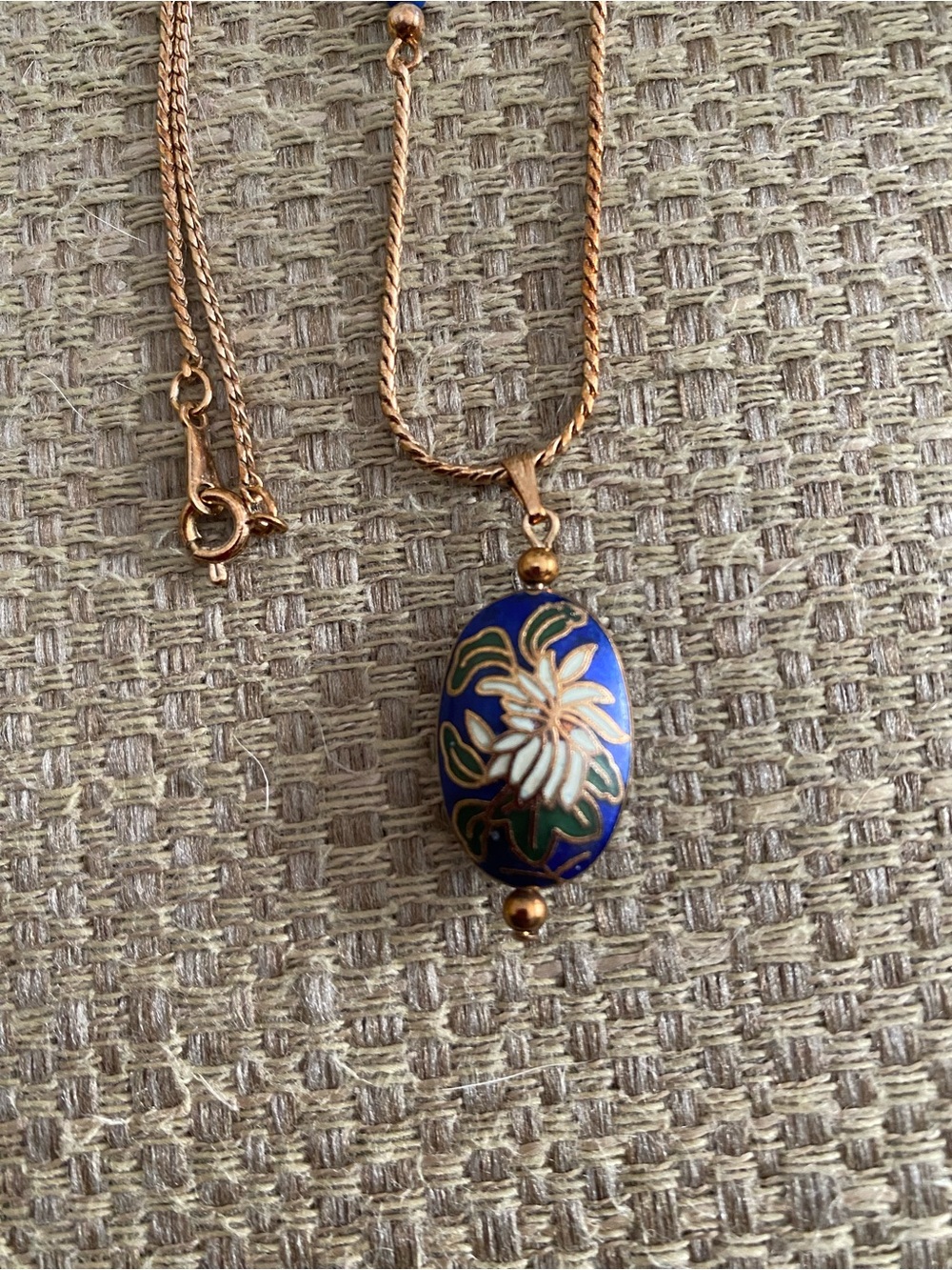 Avon Cloisonné Blue Floral Pendant Necklace
